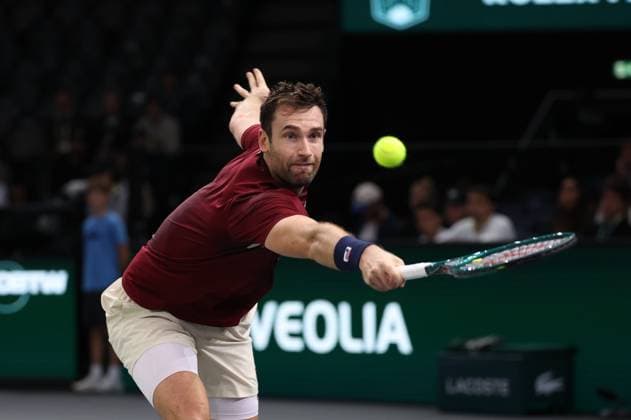 ROLEX PARIS MASTERS TENNIS 2024 Thierry Larret Maxppp. Tennis. Rolex Paris Masters. Accorhotels Arena, Paris (75), le 28 Octobre 2024. Quentin Halys (FRA) vs Francisco CERUNDOLO (ARG) Paris (75) ACCORHOTELS ARENA ILE DE FRANCE FRANCE  Copyright: xMAXPPPxThierryxLarretx TL_20241028_7504 0776059754st