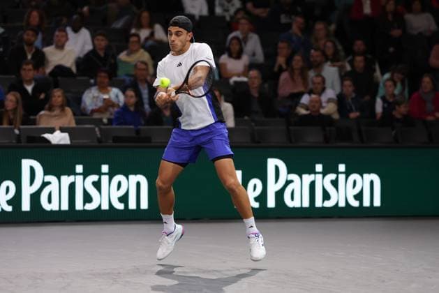 ROLEX PARIS MASTERS TENNIS 2024 Thierry Larret Maxppp. Tennis. Rolex Paris Masters. Accorhotels Arena, Paris (75), le 28 Octobre 2024. Quentin Halys (FRA) vs Francisco CERUNDOLO (ARG) Paris (75) ACCORHOTELS ARENA ILE DE FRANCE FRANCE  Copyright: xMAXPPPxThierryxLarretx TL_20241028_7509 0776059764st