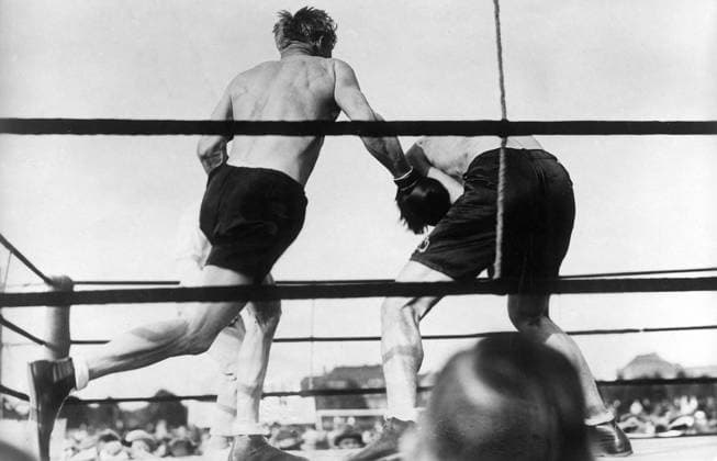 GERMANY HAMBURG 1927-06-12. Orig. caption... KAMPF UM DIE DEUTSCHE SCHWERGEWICHTSMEISTERSCHAFT IM BOXEN. In Hamburg, the former German Meister Breitensträter was defeated on a challenge by Franz Diener in an einem ausgeglichenen Kampf nach Punkten. Das Bild zeigt Breitensträter im Angriff. Hamburg Germany x5600x *** GERMANY HAMBURG 1927 06 12 Orig caption FIGHT FOR THE GERMAN CHAMPIONSHIP IN BOXING In Hamburg, the former German champion Breitensträter was defeated on a challenge by Franz Diener in an even fight on points The picture shows Breitensträter attacking Hamburg Germany x5600x  Copyright: xSVTx BOXING MATCH BREITENSTRÄTER - DIENER xx *** GERMANY HAMBURG 1927 06 12 Orig caption FIGHT FOR THE GERMAN CHAMPIONSHIP IN BOXING In Hamburg, the former German champion Breitensträter was defeated on a challenge by Franz Diener in an even fight on points The picture shows Breitensträter attacking Hamburg Germany x5600x GERMANY HAMBURG 1927 06 12 Orig caption FIGHT FOR THE GERMAN CHAMPIONSHIP IN BOXING In Hamburg, the former German champion Breitensträter was defeated on a challenge by Franz Diener in an even fight on points The picture shows Breitensträter attacking Hamburg Germany x5600x  Copyright xSVTx BOXING MATCH BREITENSTRÄTER DIENER xx  Copyright: xIMAGO SVTx imago images 0769914046