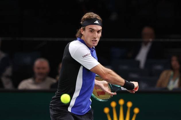 ROLEX PARIS MASTERS TENNIS 2024 Thierry Larret Maxppp. Tennis. Rolex Paris Masters. Accorhotels Arena, Paris (75), le 28 Octobre 2024. Stefanos TSITSIPAS (GRE) vs Roberto CARBALLES BAENA (ESP) Paris (75) ACCORHOTELS ARENA ILE DE FRANCE FRANCE  Copyright: xMAXPPPxThierryxLarretx TL_20241028_2023 0776166218st