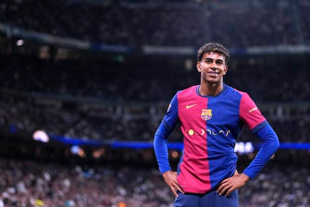 YAMAL Lamine Team FC Barcelona Spanish Football League Classico Primera Division Season 2024 2025 Match Real Madrid FC Barcelona 0 4 on 26 10 2024 in Madrid DFL REGULATIONS PROHIBIT ANY USE OF PHOTOGRAPHS as IMAGE SEQUENCES and or QUASI VIDEO Copyright: xLacixPerenyix