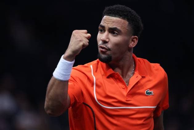 ROLEX PARIS MASTERS PHOTOPQR LE PARISIEN Le Parisien Arnaud Journois ; PARIS ; 29 10 2024 ; TENNIS , PARIS ACCOR ARENA , ROLEX PARIS MASTERS ARTHUR FILS vs -MARIN-CILIC PARIS 75 France  Copyright: xPHOTOPQR LExPARISIEN MAXPPPxLexParisienx xArnaudxJournoisx 20241029LPA3135 20241029LPA3135