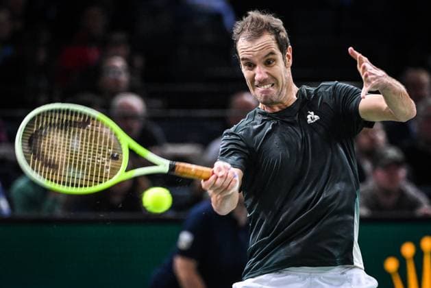 October 29, 2024, Paris, France, France: Richard GASQUET of France during the second day of the Rolex Paris Masters 1000 tennis tournament at Accor Arena on October 29, 2024 in Paris, France. Paris France - ZUMAm308 20241029_zsp_m308_050 Copyright: xMatthieuxMirvillex