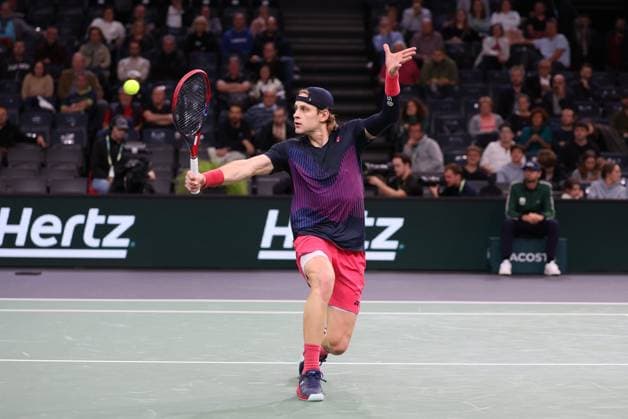 ROLEX PARIS MASTERS TENNIS 2024 Thierry Larret Maxppp. Tennis. Rolex Paris Masters. Accorhotels Arena, Paris (75), le 29 Octobre 2024. Zizou BERG (BEL) vs Richard GASQUET (FRA) Paris (75) ACCORHOTELS ARENA ILE DE FRANCE FRANCE  Copyright: xMAXPPPxThierryxLarretx TL_20241029_3018 0776508142st