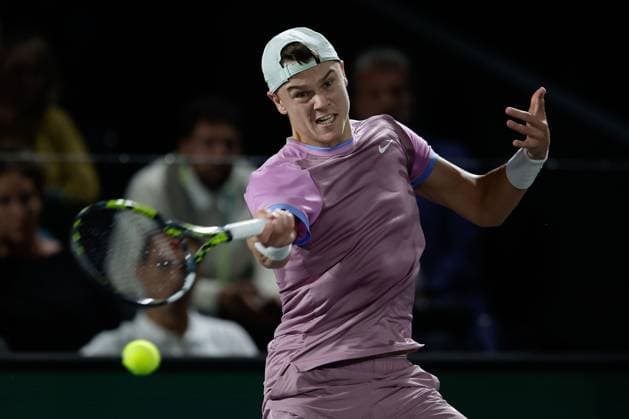 Paris, 29 10 2024 Tennis Rolex Paris Masters 2024, Matteo Arnaldi ITA Holger Rune v l , Holger Rune DK plays a forehand Copyright: AntonioxBorga