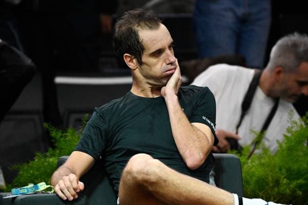 Richard Gasquet ( France ) looks dejected during the Rolex Paris Masters at Accor Hotel Arena on October 29, 2024 in Paris, France. (Photo by Federico Pestellini Panoramic ) TENNIS : Rolex Paris Masters - Paris - 29 10 2024 FedericoPestellini Panoramic 