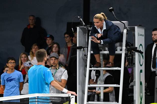 Corentin MOUTET ( France ) talks with umpire during the Rolex Paris Masters at Accor Hotel Arena on October 29, 2024 in Paris, France. (Photo by Federico Pestellini Panoramic ) TENNIS : Rolex Paris Masters - Paris - 29 10 2024 FedericoPestellini Panoramic 