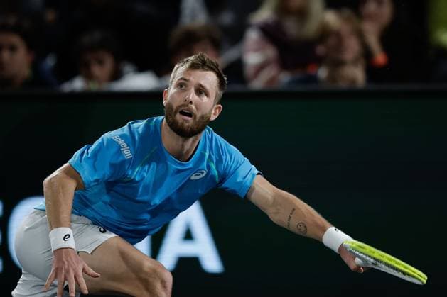Paris, 29 10 2024 Tennis Rolex Paris Masters 2024, Ben Shelton USA Corentin Moutet FRA v l , Corentin Moutet FRA plays a forehand Copyright: AntonioxBorga