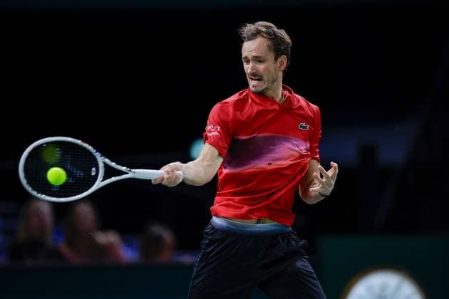 Paris, 30 10 2024 Tennis Rolex Paris Masters 2024, Alexei Popyrin Daniil Medvedev v l , Daniil Medvedev plays a forehand Copyright: AntonioxBorga