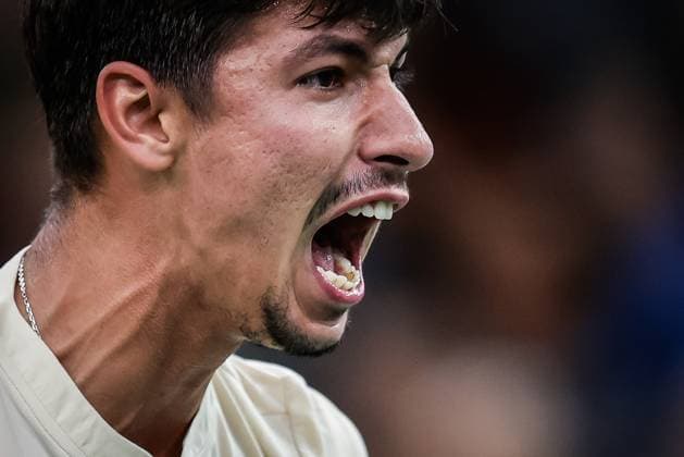 October 30, 2024, Paris, France, France: Alexei POPYRIN of Australia celebrates his victory during the third day of the Rolex Paris Masters 1000 tennis tournament at Accor Arena on October 30, 2024 in Paris, France. Paris France - ZUMAm308 20241030_zsp_m308_011 Copyright: xMatthieuxMirvillex