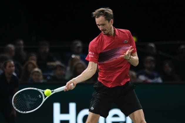 October 30, 2024, Paris, France: DANIL MEDVEDEV (RUS) returns the ball to ALEXEI POPYRIN (AUS) during the day three of Rolex Paris Masters 1000 tournament at Paris Accor Arena Stadium in Paris France..Popyrin won 6:4 2:6 7:6 Paris France - ZUMAp119 20241030_zaf_p119_014 Copyright: xPierrexSteveninx