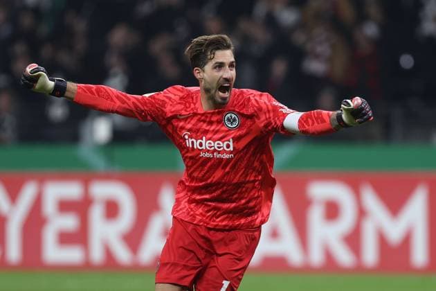 Sport Themen der Woche KW44 Sport Bilder des Tages 2024.10.30 DFB Pokal 2024 25 2.Runde Eintracht Frankfurt - Borussia Mönchengladbach v.l., goalkeeper, Torwart Kevin Trapp (Eintracht Frankfurt) Torjubel, Goal celebration, celebrate the goal (DFL DFB REGULATIONS PROHIBIT ANY USE OF PHOTOGRAPHS as IMAGE SEQUENCES and or QUASI-VIDEO) *** 2024 10 30 DFB Pokal 2024 25 2 Runde Eintracht Frankfurt Borussia Mönchengladbach v l , goalkeeper, Goalkeeper Kevin Trapp Eintracht Frankfurt Torjubel, Goal celebration, celebrate the goal DFL DFB REGULATIONS PROHIBIT ANY USE OF PHOTOGRAPHS as IMAGE SEQUENCES and or QUASI VIDEO Copyright: JoaquimxFerreira