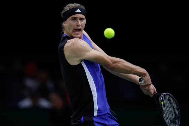 Paris, 30 10 2024 Tennis Rolex Paris Masters 2024, Alexander Zverev GER Tallon Griekspoor NL v l , Alexander Zverev GER plays a backhand Copyright: AntonioxBorga