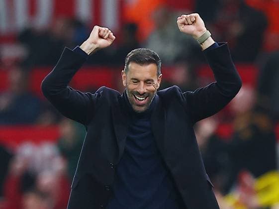 Bilder des Jahres 2024, Sport 10 Oktober Sport Bilder des Tages Manchester United, ManU interim manager Ruud van Nistelrooy celebrates their teams goal 1-0 Manchester United v Leicester City, EFL Carabao Cup, Fourth Round, Football, Old Trafford, Manchester, UK - 30 Oct 2024 EDITORIAL USE ONLY No use with unauthorised audio, video, data, fixture lists, club league logos or live services. Online in-match use limited to 120 images, no video emulation. No use in betting, games or single club league player publications.  Copyright: xMattxWest Shutterstockx 14838217w