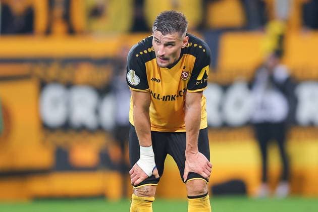 Dresden, 30 10 2024, Rudolf Harbig Stadion, Football, Men, Season 2024 2025, DFB Cup, 2 Round , SG Dynamo Dresden SV Darmstadt 98 2 3 n V 2 3, 2 2, 0 0 , In the picture Stefan Kutschke 30, Dresden , For journalistic use only , According to the regulations of the DFB, German Football Association, it is prohibited to use or have used photographs taken in the stadium and or of the match in the form of sequences of images and or quasi video DFB regulations prohibit any use of photographs as image sequences and or quasi video