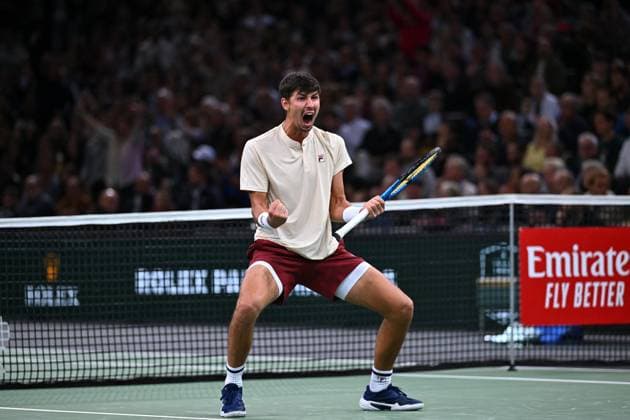 Sport Bilder des Tages Rolex Paris Masters - 2nd Round Alexei Popyrin (AUS) during his second round at the 2024 Rolex Paris Masters at the Accor Arena in Paris, France, on October 30, 2024. Photo by Corinne Dubreuil ABACAPRESS.COM Paris France  Copyright: xDubreuilxCorinne ABACAx