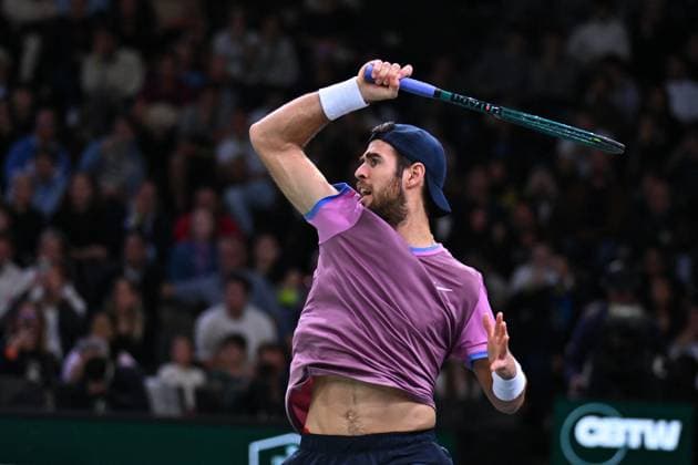 Rolex Paris Masters - 2nd Round Karen Khachanov (RUS) during his second round at the 2024 Rolex Paris Masters at the Accor Arena in Paris, France, on October 30, 2024. Photo by Corinne Dubreuil ABACAPRESS.COM Paris France  Copyright: xDubreuilxCorinne ABACAx
