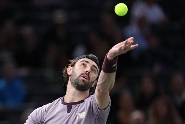ROLEX PARIS MASTERS TENNIS 2024 Thierry Larret Maxppp. Tennis. Rolex Paris Masters. Accorhotels Arena, Paris (75), Le 31 Octobre 2024. Jordan THOMPSON (AUS) vs Adrian MANNARINO (FRA); Paris (75) ACCORHOTELS ARENA ILE DE FRANCE FRANCE  Copyright: xMAXPPPxThierryxLarretx TL_20241031_9011 0777248385st