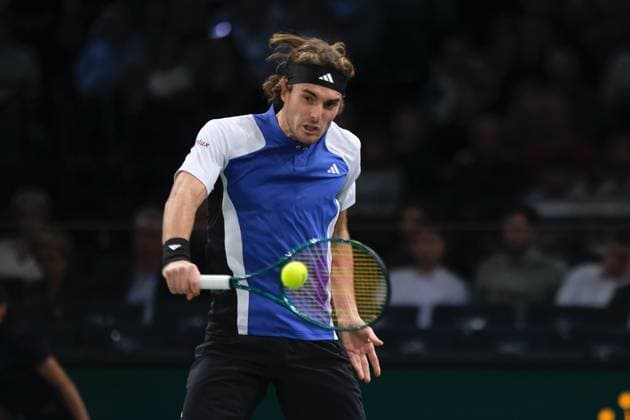 October 31, 2024, Paris, France: STEFANOS TSITSIPAS (GRE) returns the ball to FRANCISCO CERUNDOLO (ARG) during the round of sixteen of Rolex Paris Masters 1000 tournament at Paris Accor Arena Stadium in Paris France Paris France - ZUMAp119 20241031_zaf_p119_016 Copyright: xPierrexSteveninx