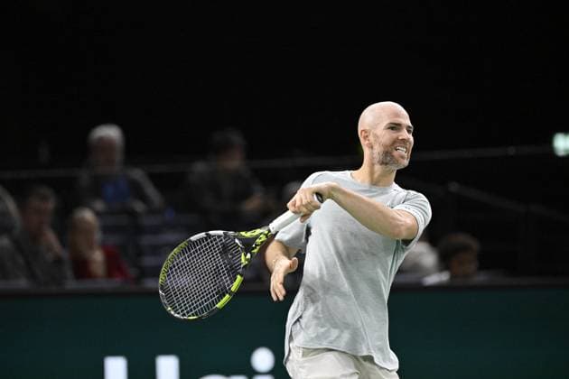 Tennis : Rolex Paris Masters 2024 - Adrian Mannarino - France Tennis : Rolex Paris Masters 2024 - Paris - 30 10 2024 ChrysleneCaillaud Panoramic 