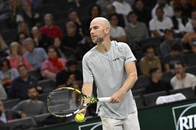 Tennis : Rolex Paris Masters 2024 - Adrian Mannarino - France Tennis : Rolex Paris Masters 2024 - Paris - 30 10 2024 ChrysleneCaillaud Panoramic 