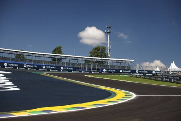 Autodromo of Interlagos Brasil flag colours kerbs paint atmosphere during the Formula 1 Grande Premio de Sao Paulo 2024, 21th round of the 2024 Formula One World Championship, WM, Weltmeisterschaft from November 1 to 3, 2024 on the Interlagos Circuit, in Sao Paulo, Brazil - F1 - SAO PAULO GRAND PRIX 2024 DPPI Panoramic  241031_R21_BRASILE_DP_XB5_9237