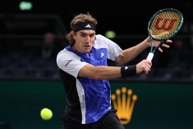 ROLEX PARIS MASTERS TENNIS 2024 Thierry Larret Maxppp. Tennis. Rolex Paris Masters. Accorhotels Arena, Paris (75), Le 31 Octobre 2024. Stefanos TSITSIPAS (GRE) vs Francisco CERUNDOLO (ARG). Paris (75) ACCORHOTELS ARENA ILE DE FRANCE FRANCE  Copyright: xMAXPPPxThierryxLarretx TL_20241031_9503 0777313355st