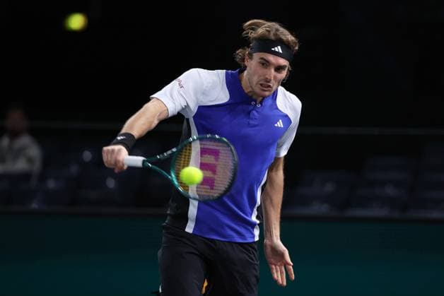 ROLEX PARIS MASTERS TENNIS 2024 Thierry Larret Maxppp. Tennis. Rolex Paris Masters. Accorhotels Arena, Paris (75), Le 31 Octobre 2024. Stefanos TSITSIPAS (GRE) vs Francisco CERUNDOLO (ARG). Paris (75) ACCORHOTELS ARENA ILE DE FRANCE FRANCE  Copyright: xMAXPPPxThierryxLarretx TL_20241031_9520 0777313796st
