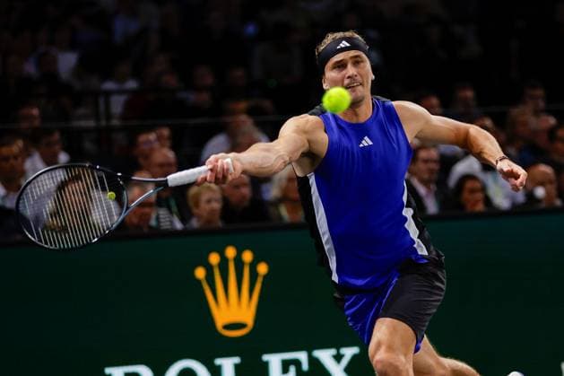 ROLEX PARIS MASTERS TENNIS 2024 Paris, 31 10 2024 Tennis Rolex Paris Masters 2024, Alexander Zverev GER TArthur Fils FRA v l , Alexander Zverev GER plays a forehand Copyright: AntonioxBorga
