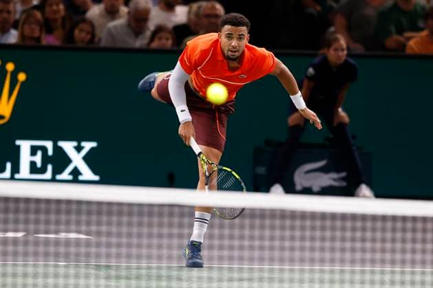 October 31, 2024, Paris, Paris, France: Arthur Fils (FRA) in action during the Rolex masters Paris match between Alexander Zverev (GER) and Arthur Fils (FRA) at Accor hotel arena on October 31 2024. Paris France - ZUMAb253 20241031_zsp_b253_071 Copyright: xLoicxBaratouxx