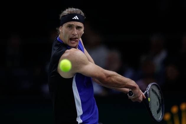 ROLEX PARIS MASTERS TENNIS 2024 Paris, 31 10 2024 Tennis Rolex Paris Masters 2024, Alexander Zverev GER Arthur Fils FRA v l , Alexander Zverev GER plays a backhand Copyright: AntonioxBorga