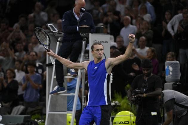 Tennis : Rolex Paris Masters 2024 - Alexander Zverev - Allemagne Tennis : Rolex Paris Masters 2024 - Paris - 30 10 2024 ChrysleneCaillaud Panoramic 