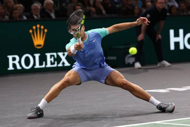 ROLEX PARIS MASTERS TENNIS 2024 Thierry Larret Maxppp. Tennis. Rolex Paris Masters. Accorhotels Arena, Paris (75), Le 31 Octobre 2024. Hugo IMBERT (FRA) vs Carlos ALCARAZ (ESP). Paris (75) ACCORHOTELS ARENA ILE DE FRANCE FRANCE  Copyright: xMAXPPPxThierryxLarretx TL_20241031_3017 0777405434st