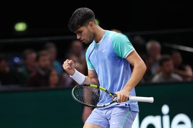 ROLEX PARIS MASTERS TENNIS 2024 Thierry Larret Maxppp. Tennis. Rolex Paris Masters. Accorhotels Arena, Paris (75), Le 31 Octobre 2024. Hugo IMBERT (FRA) vs Carlos ALCARAZ (ESP). Paris (75) ACCORHOTELS ARENA ILE DE FRANCE FRANCE  Copyright: xMAXPPPxThierryxLarretx TL_20241031_3018 0777405435st