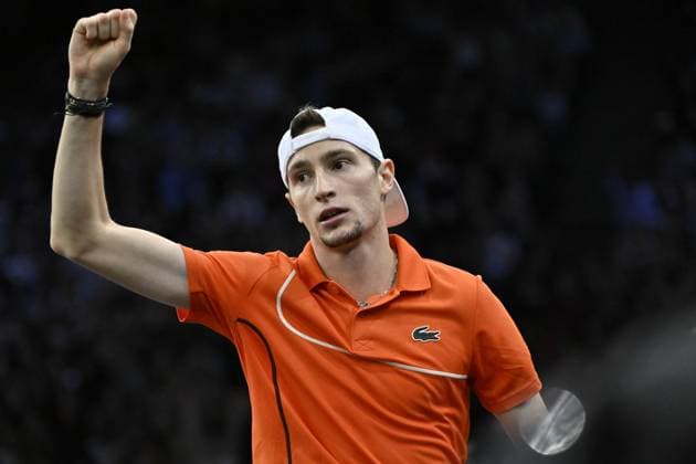 Tennis : Rolex Paris Masters 2024 - Ugo Humbert - France bat Carlos Alcaraz - Espagne Tennis : Rolex Paris Masters 2024 - Paris - 30 10 2024 ChrysleneCaillaud Panoramic 
