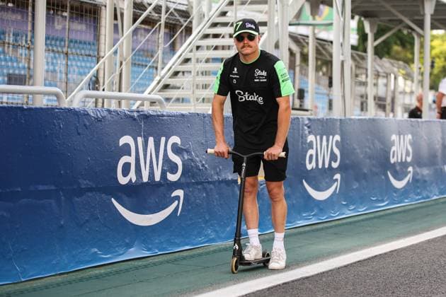 BOTTAS Valtteri (fin), Stake F1 Team Kick Sauber C44, portrait during the Formula 1 Grande Premio de Sao Paulo 2024, 21th round of the 2024 Formula One World Championship, WM, Weltmeisterschaft from November 1 to 3, 2024 on the Interlagos Circuit, in Sao Paulo, Brazil - F1 - SAO PAULO GRAND PRIX 2024 DPPI Panoramic  241031_R21_BRASILE_DP_XB3_9694