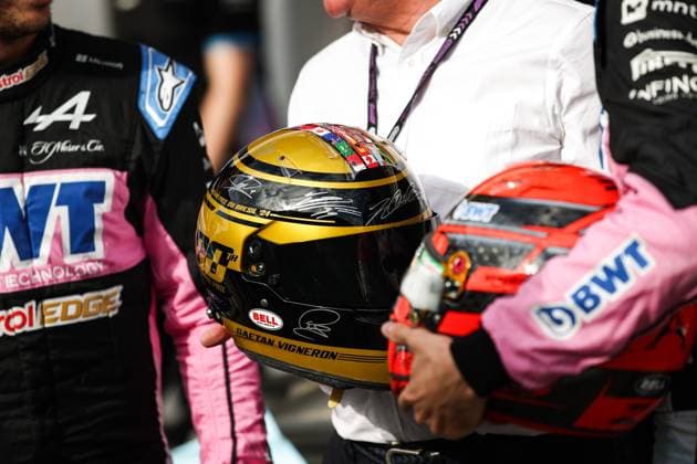GASLY Pierre (fra), Alpine F1 Team A524, portrait OCON Esteban (fra), Alpine F1 Team A524, portrait Gaetan Vigneron journaliste et commentateur sportif belge portrait during the Formula 1 Grande Premio de Sao Paulo 2024, 21th round of the 2024 Formula One World Championship, WM, Weltmeisterschaft from November 1 to 3, 2024 on the Interlagos Circuit, in Sao Paulo, Brazil - F1 - SAO PAULO GRAND PRIX 2024 DPPI Panoramic 241031_R21_BRASILE_DP_XB3_9784