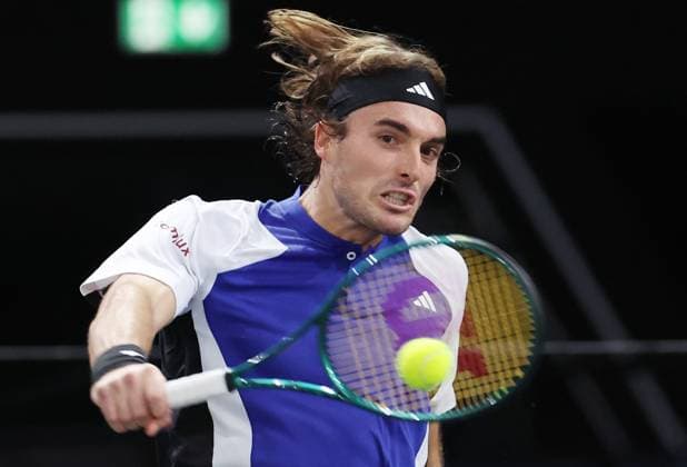 (241101) -- PARIS, Nov. 1, 2024 -- Stefanos Tsitsipas of Greece hits a return during the singles round of 16 match between Stefanos Tsitsipas of Greece and Francisco Cerundolo of Argentina at Paris ATP, Tennis Herren Masters 1000 tennis tournament in Paris, France, Oct. 31, 2024. ) (SP)FANCE-PARIS-TENNIS-ATP-MASTERS GaoxJing 