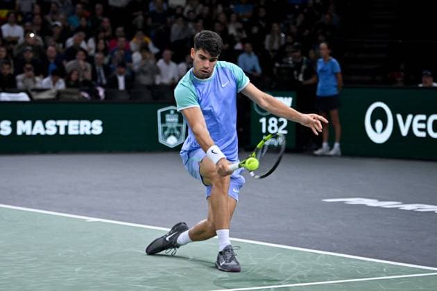 Rolex Paris Masters - Humbert Defeats Alcaraz Spain s Carlos Alcaraz during the round of 16 against French tennis player, Ugo Humbert, at the Rolex Paris Masters in Bercy on October 31, 2024 in Paris, France. Photo by Tomas Stevens ABACAPRESS.COM Paris France  Copyright: xStevensxTomas ABACAx