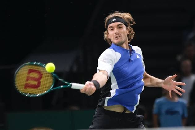November 1, 2024, Paris, France: STEFANOS TSITSIPAS (GRE) returns the ball to ALEXANDER ZVEREV (GER) during the quarter final of Rolex Paris Masters 1000 tournament at Accor Arena Stadium in Paris France Paris France - ZUMAp119 20241101_zaf_p119_004 Copyright: xPierrexSteveninx