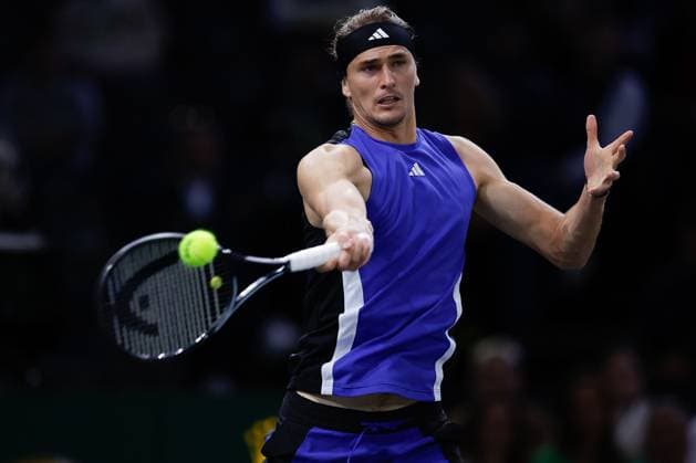 ROLEX PARIS MASTERS TENNIS 2024 Paris, 01 11 2024 Tennis Rolex Paris Masters 2024, Alexander Zverev GER Stefanos Tsitsipas GRE v l , Alexander Zverev GER , plays a forehand Copyright: AntonioxBorga