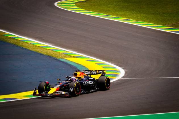 Primeiro dia de treino GP F1 de São Paulo SÃO PAULO, SP - 01.11.2024: PRIMEIRO DIA DE TREINO GP F1 DE SÃO PAULO - This Friday (01) at the Interlagos racetrack, in the south of the capital of São Paulo, the first day of training for the 2024 Lenovo Formula 1 Grand Prix of São Paulo will take place. In the photo, the driver, Max Verstappen 1, RED BULL. (Photo: Aloisio Mauricio Fotoarena) x2643682x  AloisioxMauricio
