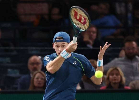 ROLEX PARIS MASTERS TENNIS 2024 Thierry Larret Maxppp. Tennis. Rolex Paris Masters. Accorhotels Arena, Paris (75), Le 1er Novembre 2024. Quart de finale : Holger RUNE (DEN) vs Alex DE MINAUR (AUS); Paris (75) ACCORHOTELS ARENA ILE DE FRANCE FRANCE  Copyright: xMAXPPPxThierryxLarretx TL_20241101_8286 0777578741st