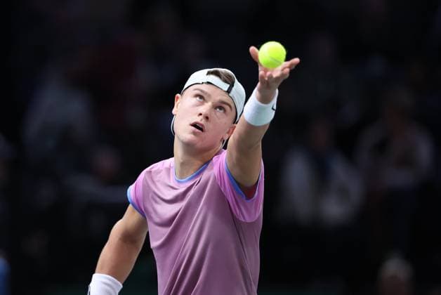 ROLEX PARIS MASTERS TENNIS 2024 Thierry Larret Maxppp. Tennis. Rolex Paris Masters. Accorhotels Arena, Paris (75), Le 1er Novembre 2024. Quart de finale : Holger RUNE (DEN) vs Alex DE MINAUR (AUS); Paris (75) ACCORHOTELS ARENA ILE DE FRANCE FRANCE  Copyright: xMAXPPPxThierryxLarretx TL_20241101_8294 0777578929st