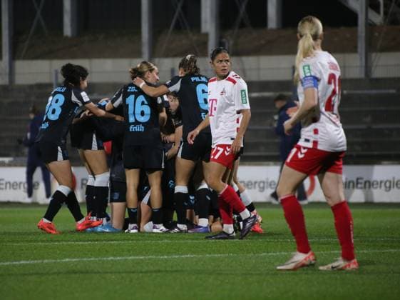 01 11 2024, xgrfx, Soccer Google Pixel Women Bundesliga, 1 FC Köln Bayer 04 Leverkusen emspor, v l Tor, Cornelia Kramer Bayer Leverkusen DFL DFB REGULATIONS PROHIBIT ANY USE OF PHOTOGRAPHS as IMAGE SEQUENCES and or QUASI VIDEO Köln