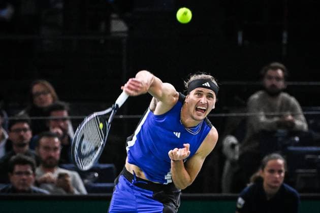 November 1, 2024, Paris, France, France: Alexander ZVEREV of Germany during the fifth day of the Rolex Paris Masters 1000 tennis tournament at Accor Arena on November 01, 2024 in Paris, France. Paris France - ZUMAm308 20241101_zsp_m308_053 Copyright: xMatthieuxMirvillex