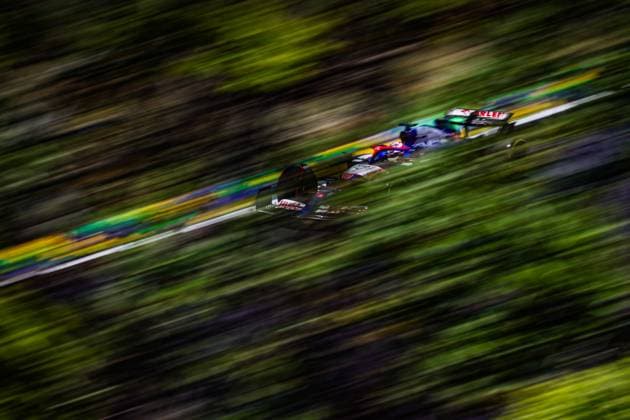 30 LAWSON Liam (nzl), Visa Cash App RB F1 Team VCARB 01, action during the Formula 1 Grande Premio de Sao Paulo 2024, 21th round of the 2024 Formula One World Championship, WM, Weltmeisterschaft from November 1 to 3, 2024 on the Interlagos Circuit, in Sao Paulo, Brazil - F1 - SAO PAULO GRAND PRIX 2024 DPPI Panoramic  241101_R21_BRASILE_DP_AV3_8203