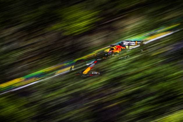01 VERSTAPPEN Max (nld), Red Bull Racing RB20, action during the Formula 1 Grande Premio de Sao Paulo 2024, 21th round of the 2024 Formula One World Championship, WM, Weltmeisterschaft from November 1 to 3, 2024 on the Interlagos Circuit, in Sao Paulo, Brazil - F1 - SAO PAULO GRAND PRIX 2024 DPPI Panoramic  241101_R21_BRASILE_DP_AV3_8484