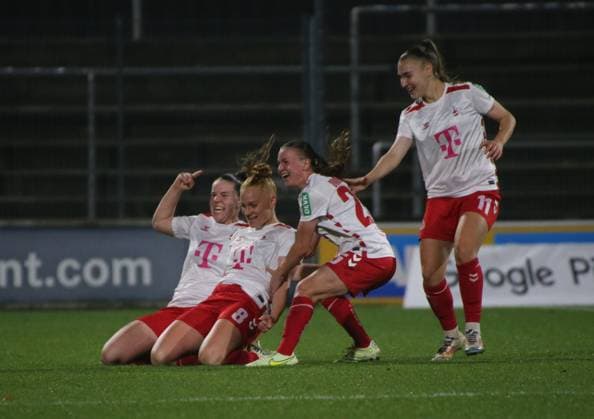 01 11 2024, xgrfx, Soccer Google Pixel Women Bundesliga, 1 FC Köln Bayer 04 Leverkusen emspor, v l Tor, Laura Vogt 1 FC Köln DFL DFB REGULATIONS PROHIBIT ANY USE OF PHOTOGRAPHS as IMAGE SEQUENCES and or QUASI VIDEO Köln