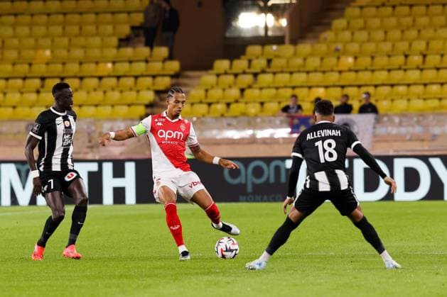 AS Monaco v Angers SCO - Ligue 1 MCDonald s 2024 2025 07 Ibrahima NIANE (sco) - 05 Thilo KEHRER (asm) during the Ligue 1 MCDonald s match between Monaco and Angers at Stade Louis II on November 1, 2024 in Monaco, Monaco. Monaco Monaco  Copyright: xFEPx 776232185